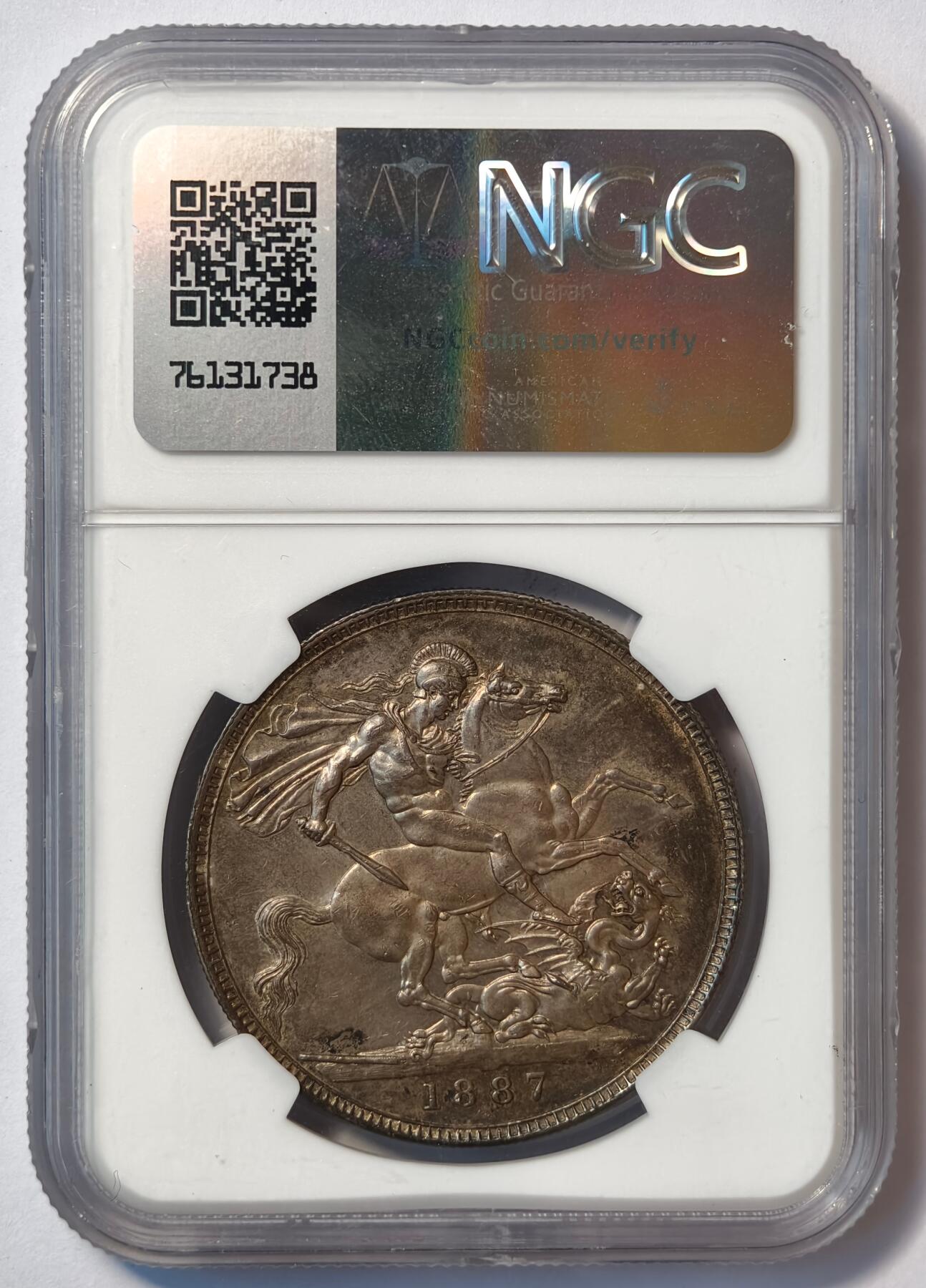 紫瑗钱币——第500期 英国  1887年  高冠马剑 1克朗 NGC MS61  老包浆