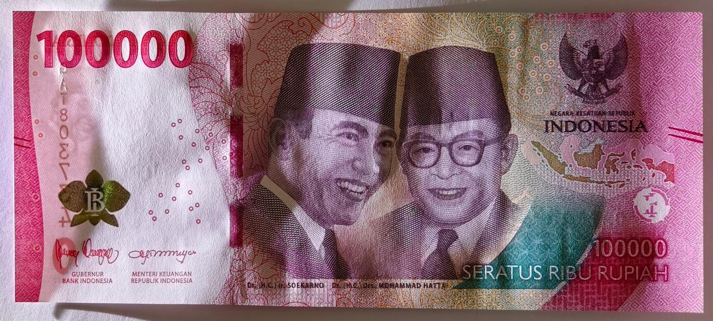 紫瑗钱币——第497期——纸币场 印度尼西亚 2022年 苏加诺和穆罕默德·哈达 100000卢比 UNC
