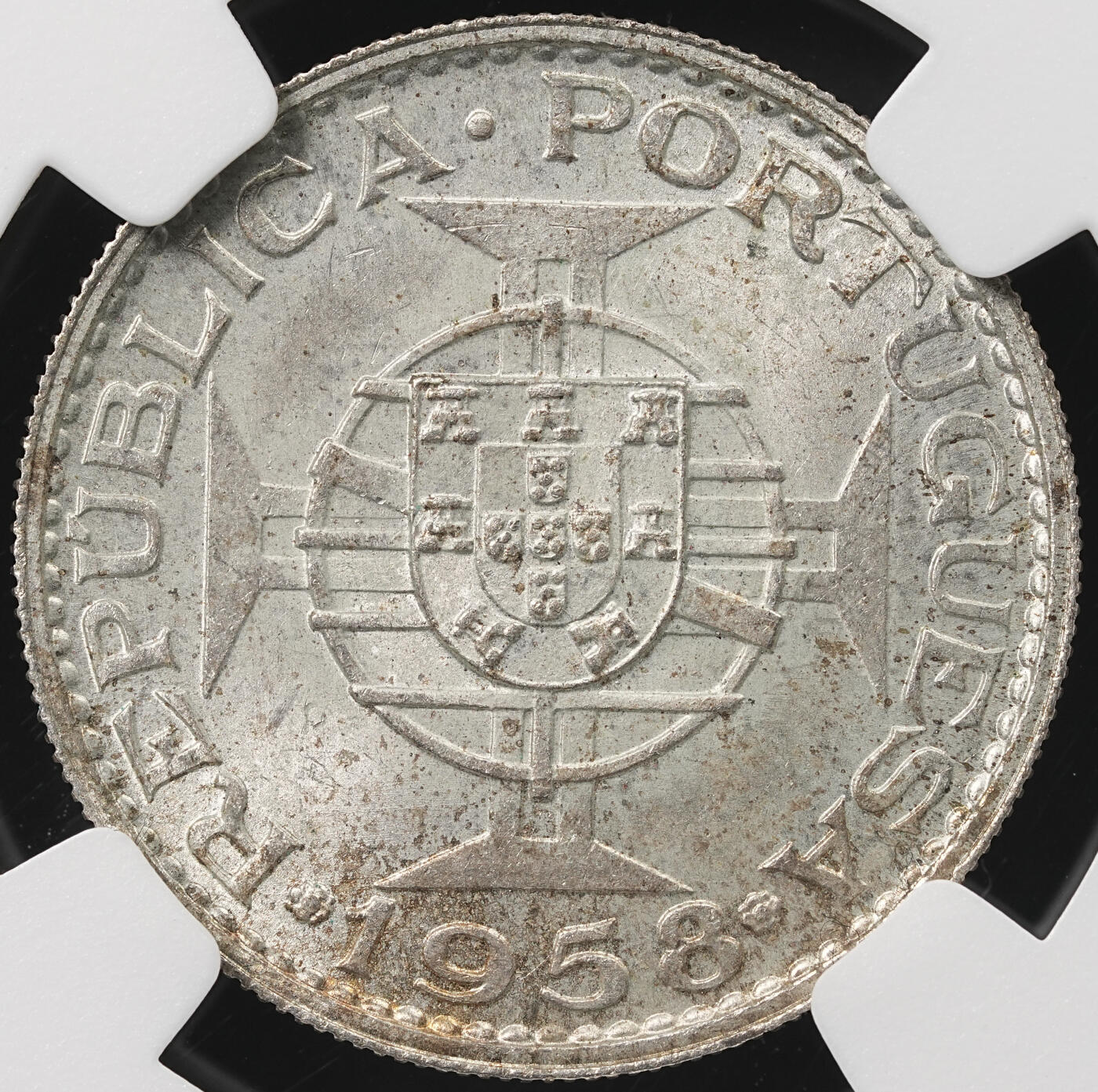 修遠堂世界钱币第五十二期 全场包邮 NGC MS64 1958年荷属东帝汶6 ESCUDOS银币