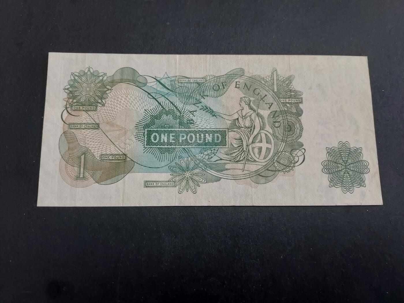 博彦收藏 12月29日 8点钱币专场 英国旧版女皇一英镑 85品