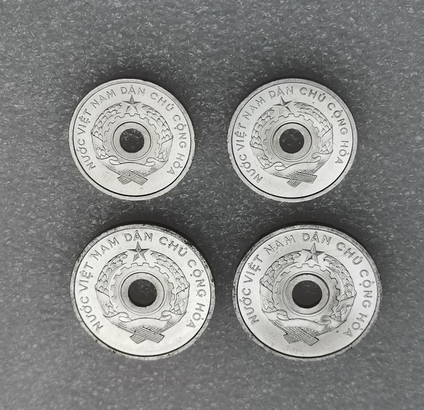 瓶子🏺第173期拍卖会  越南民主共和国北越1958年1和5苏铝币4枚  好品带光 圆孔币