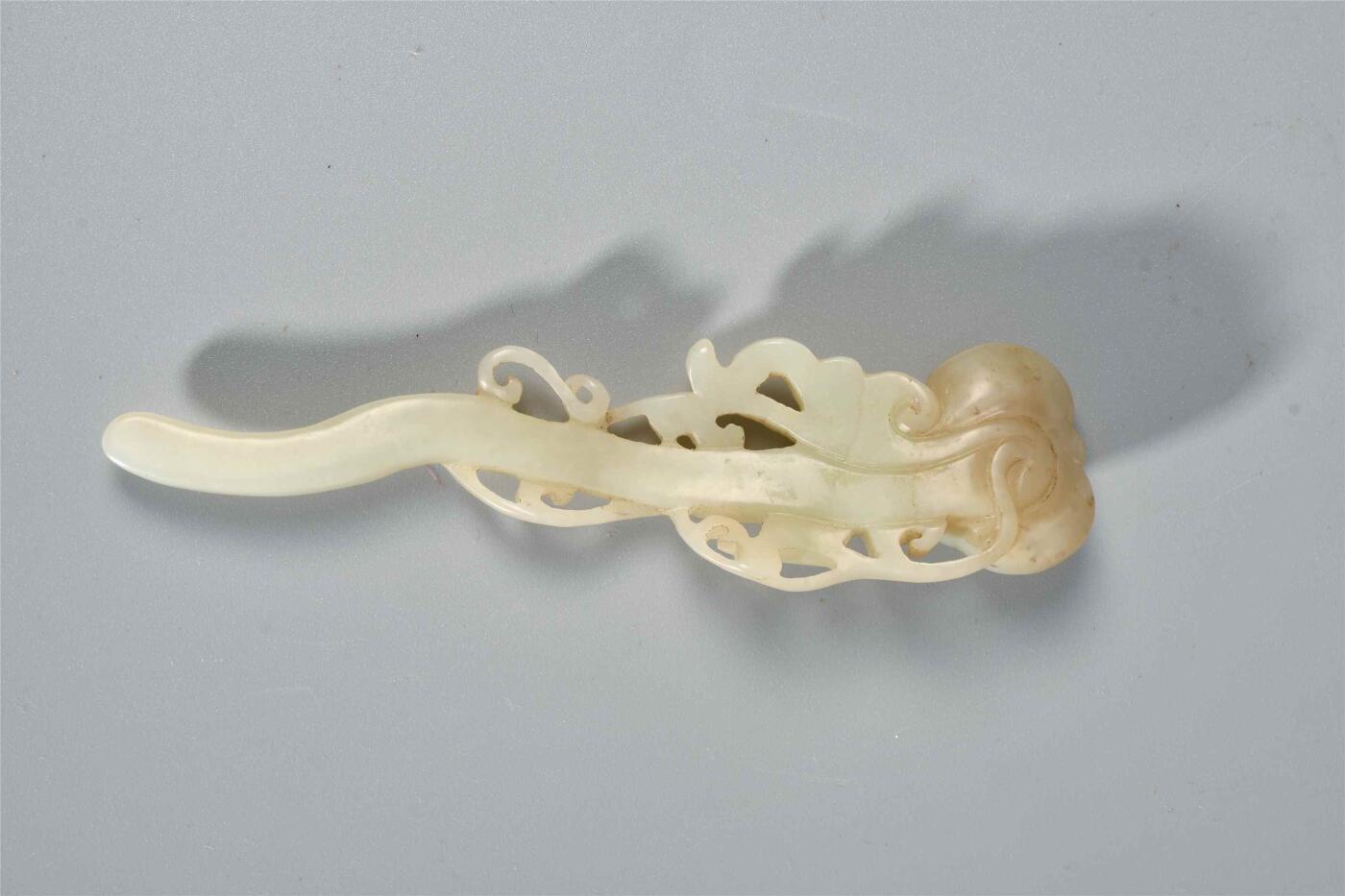 承乾2024年秋季文物艺术品拍卖会 清 和田玉如意文房摆件 1 L11.5CM  和田玉