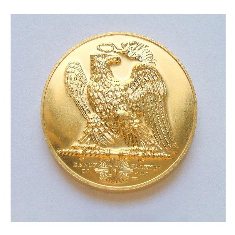 法国纪念1812年拿破仑攻打俄国+雄鹰高浮雕精制大镀金章 40MM