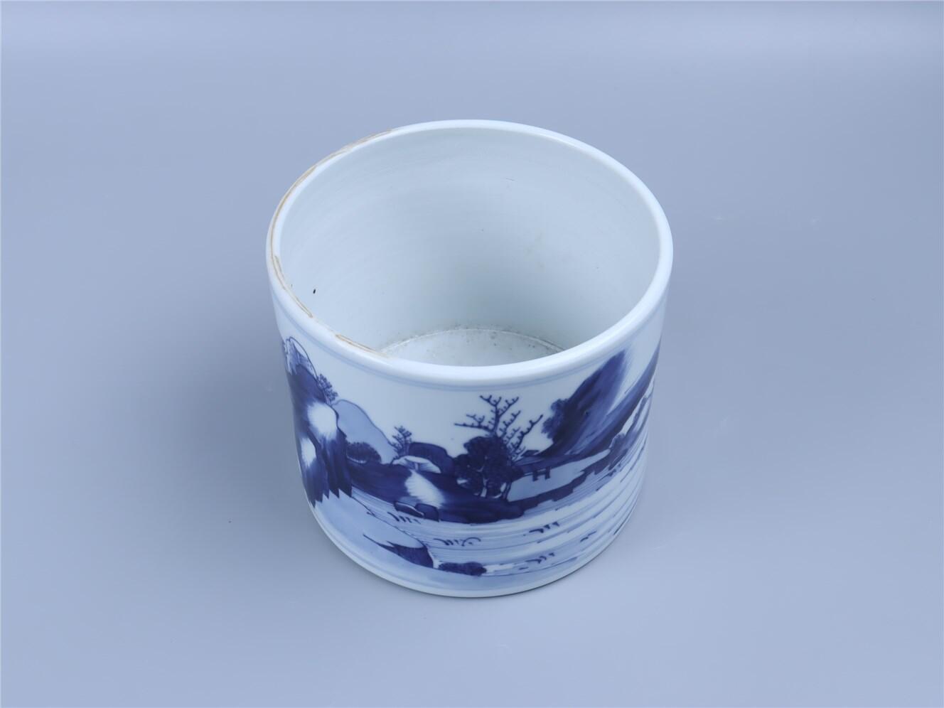 承乾2024年秋季文物艺术品拍卖会 清 青花山水笔筒 1 18.5*15.8cm  瓷