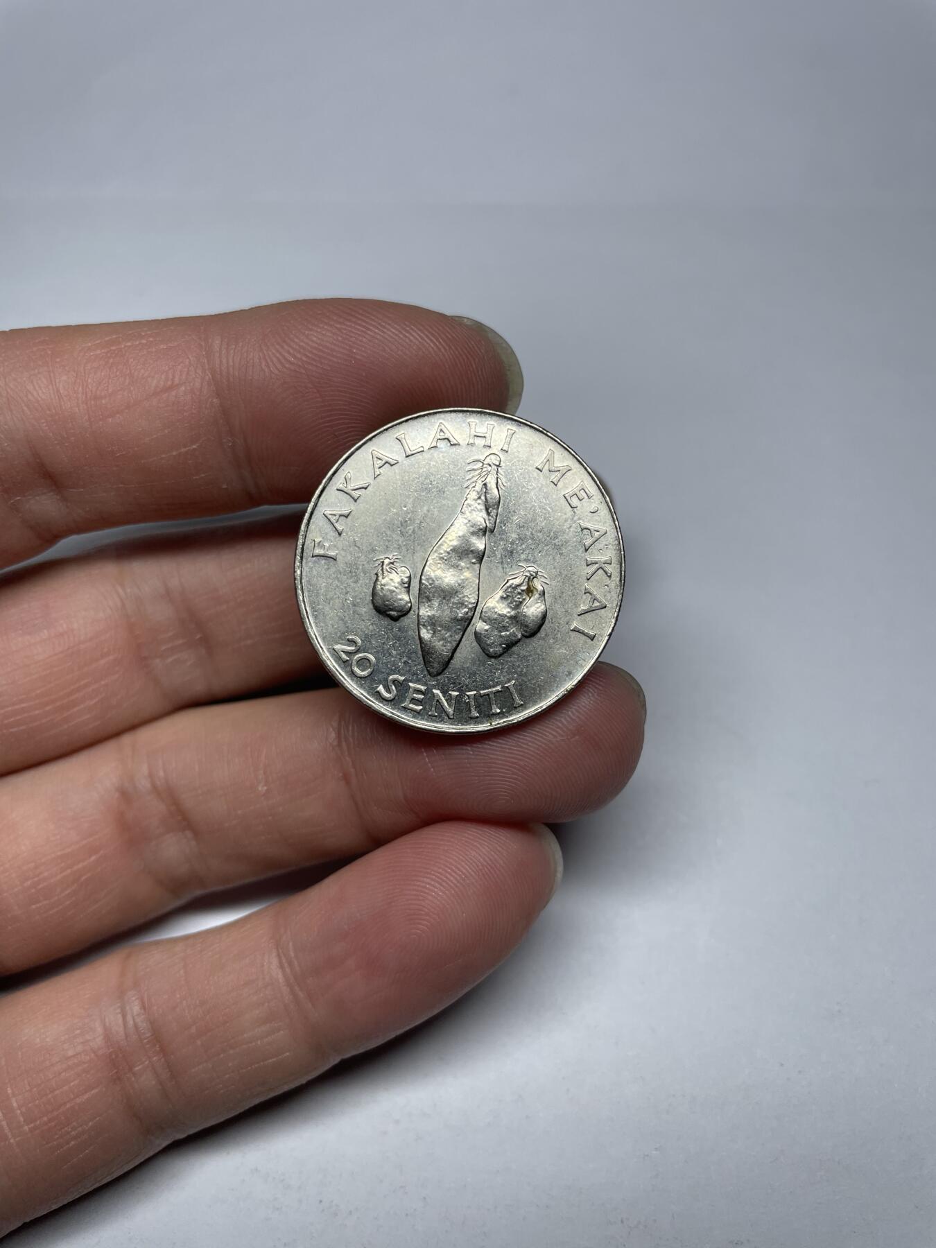 每日一拍，2024年集古藏今外币拍卖第十九期-第9场—（总第189拍），可以寄存60天，满160元包邮。 2002年汤加20分