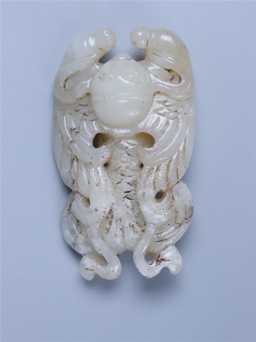 承乾2024年秋季文物艺术品拍卖会 清 白玉迦楼罗把件 1 8.48*4.82cm 87.68g 玉