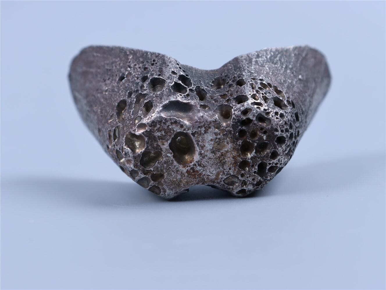 承乾2024年秋季文物艺术品拍卖会 清代 五两银锭 1 6.38*3.06cm 171.49g 银锭