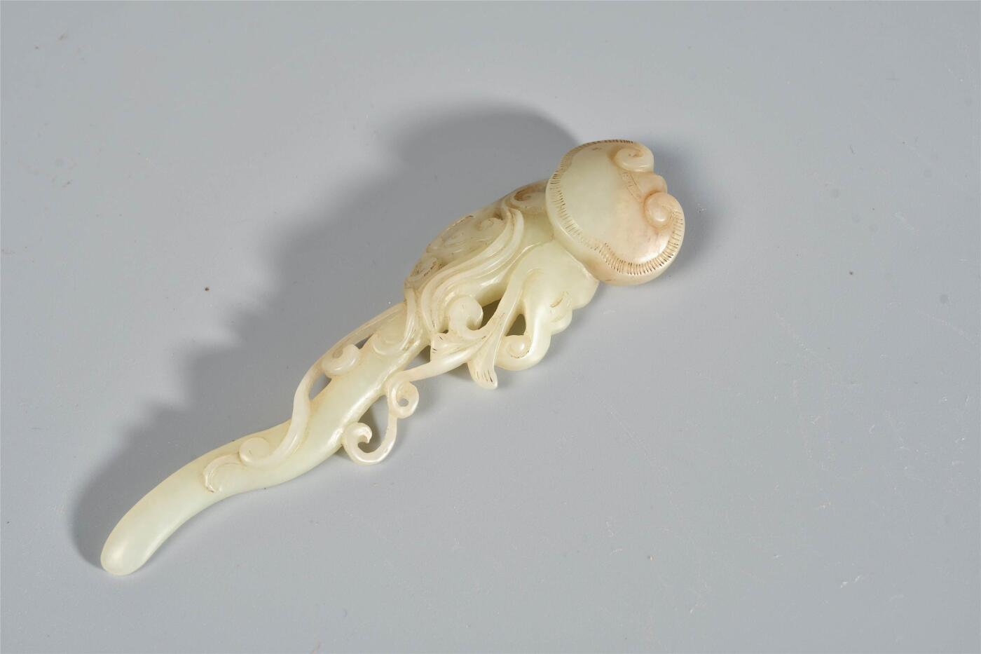 承乾2024年秋季文物艺术品拍卖会 清 和田玉如意文房摆件 1 L11.5CM  和田玉
