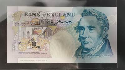 《张总收藏》181期-外币精品百拍特别场 英国E序列初版1990-2002年少见Kenfield签5磅UNC倒置十位89号，Pick#382b