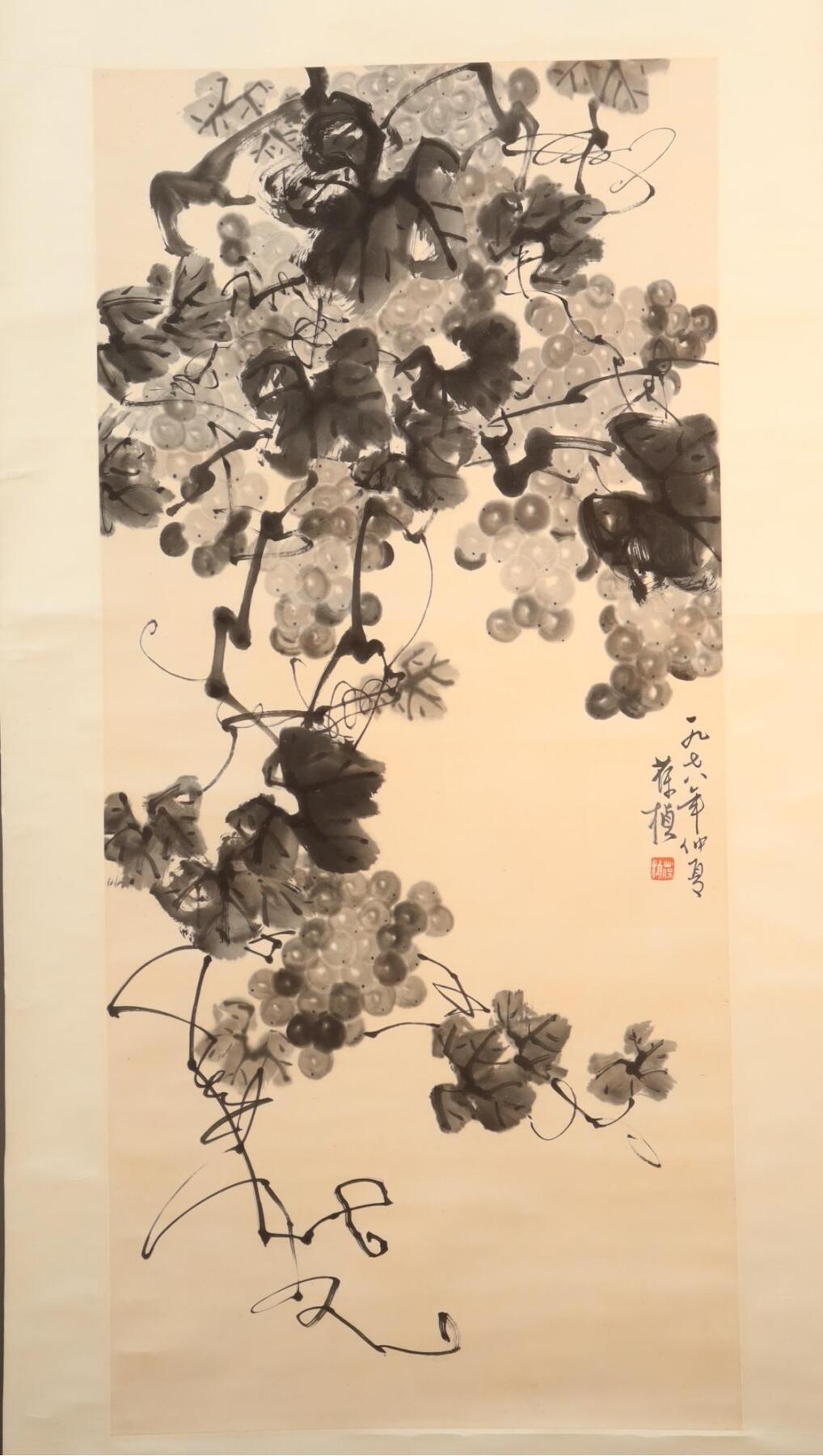 承乾2024年秋季文物艺术品拍卖会 苏葆桢  葡萄 水墨纸本立轴 96*44cm