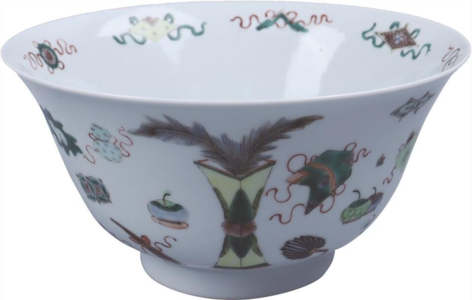 承乾2024年秋季文物艺术品拍卖会 清 五彩博古图碗 1 19.5*10cm  瓷