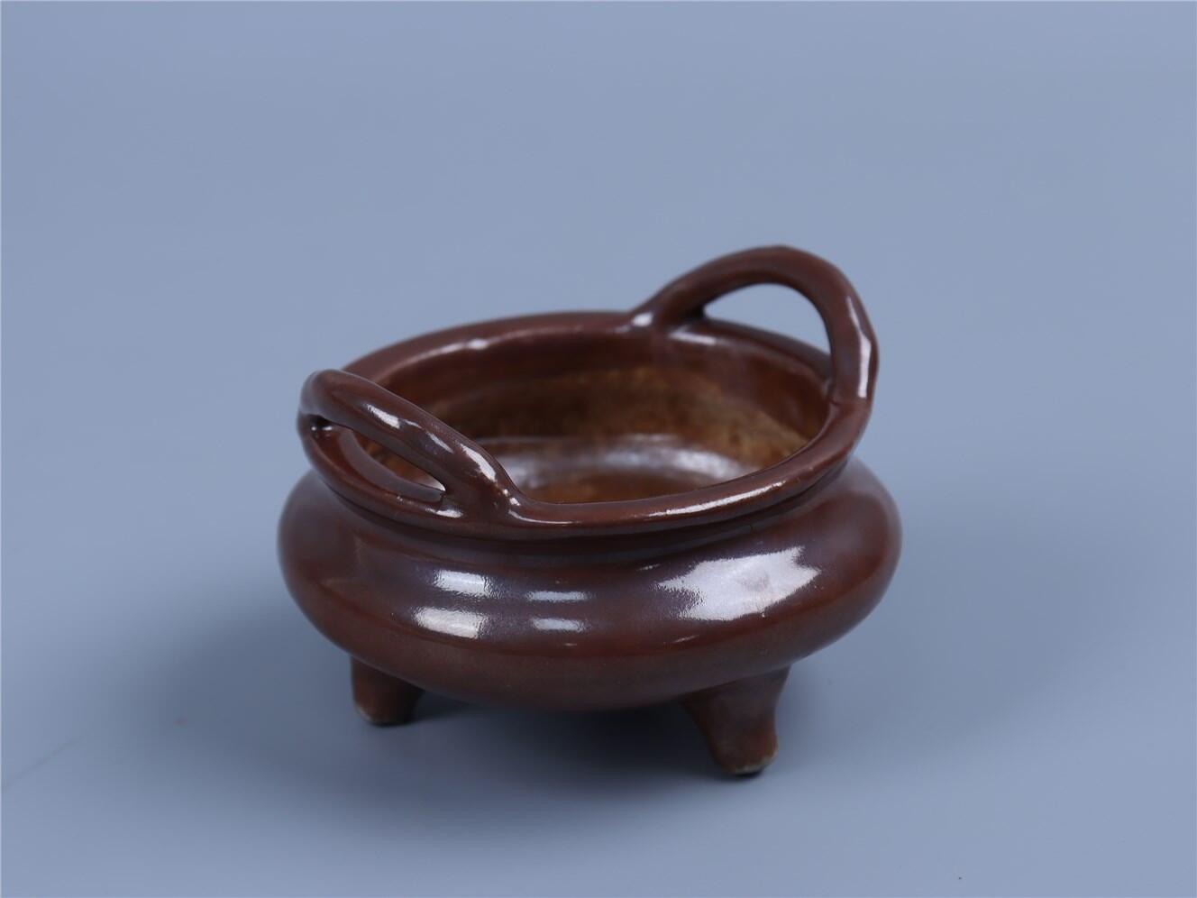 承乾2024年秋季文物艺术品拍卖会 清 紫金釉双耳琴炉 1 9.5*6cm  瓷