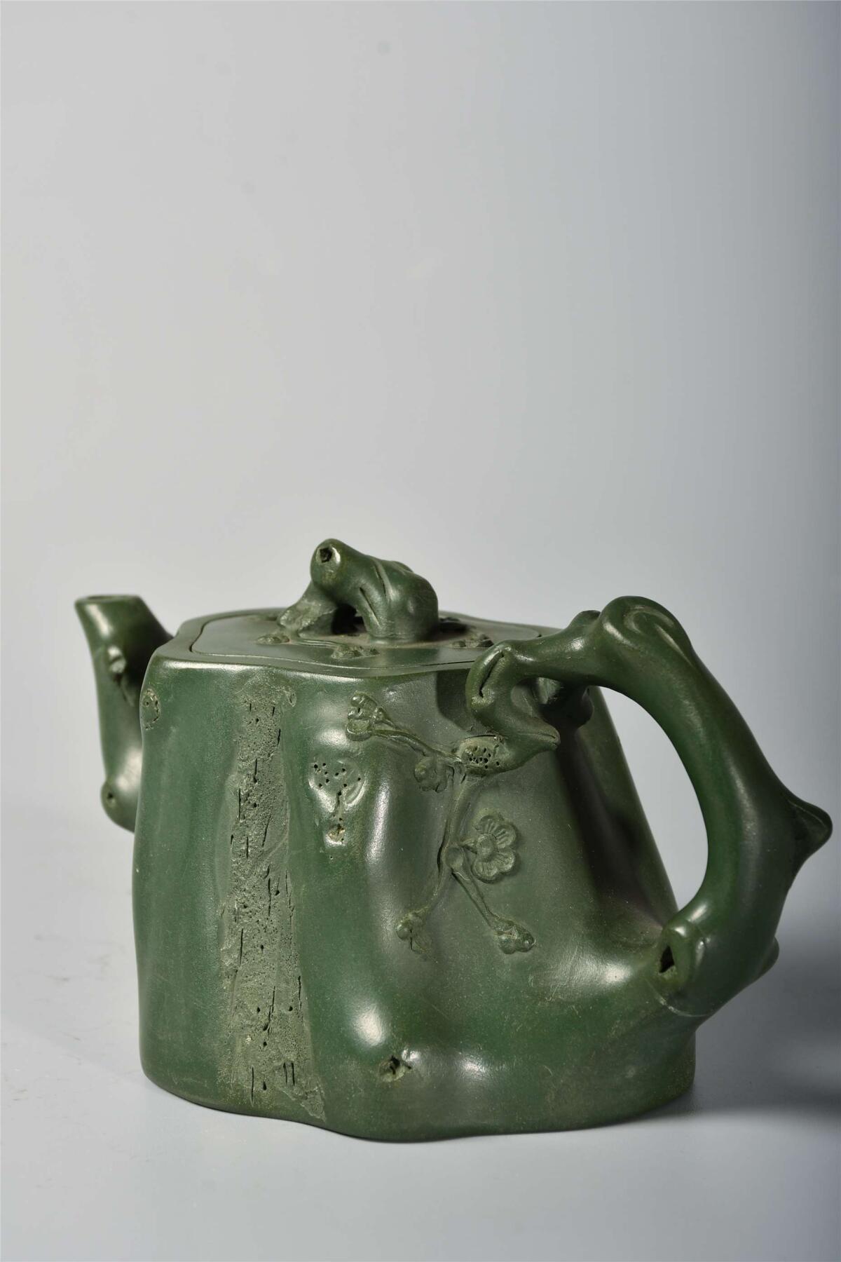 承乾2024年秋季文物艺术品拍卖会 绿泥树桩紫砂壶（刘建明制） 1 H8cm  紫砂