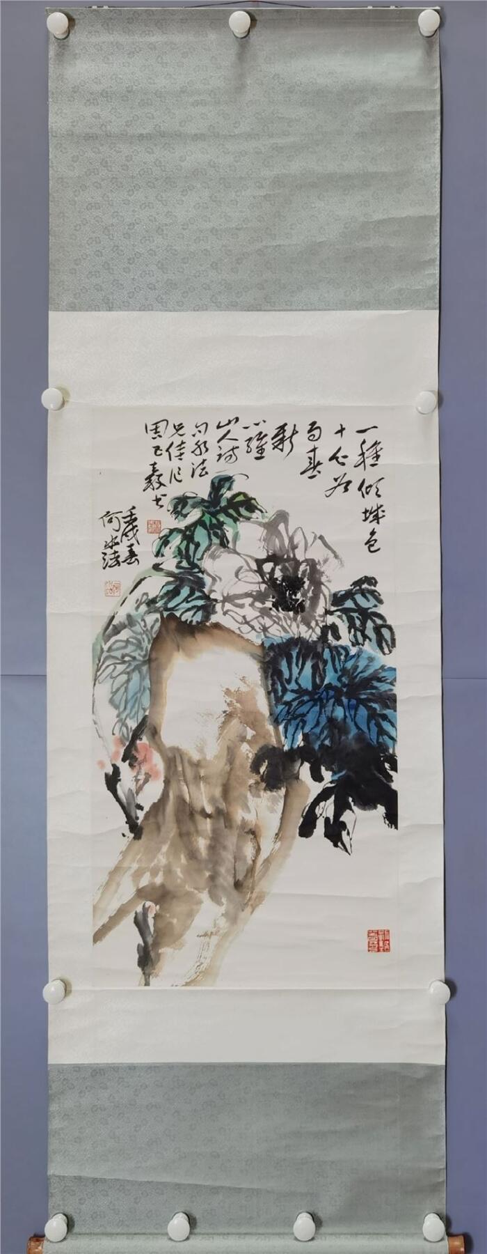 承乾2024年秋季文物艺术品拍卖会 何水法 牡丹 设色纸本立轴 99x52cm