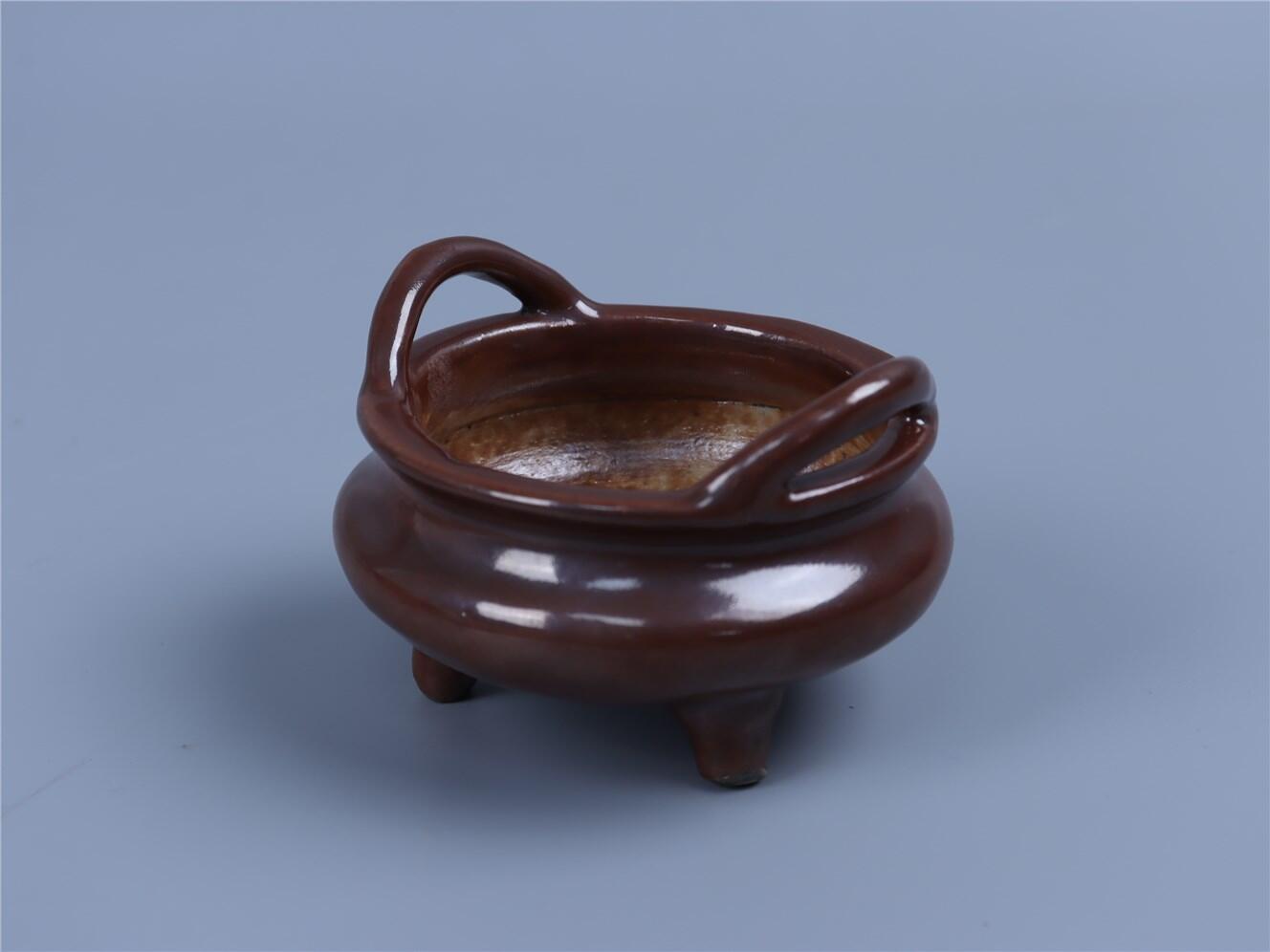 承乾2024年秋季文物艺术品拍卖会 清 紫金釉双耳琴炉 1 9.5*6cm  瓷