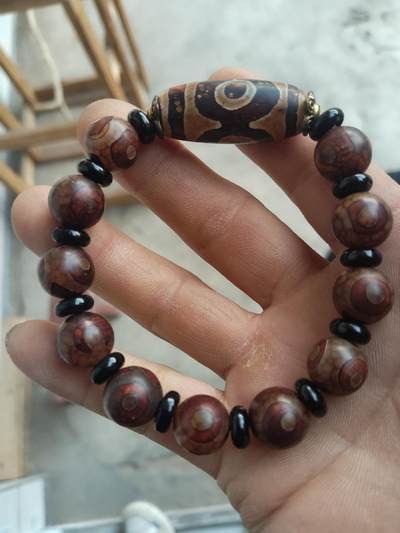 杂项专场 - 三眼天珠珠串带证书礼盒