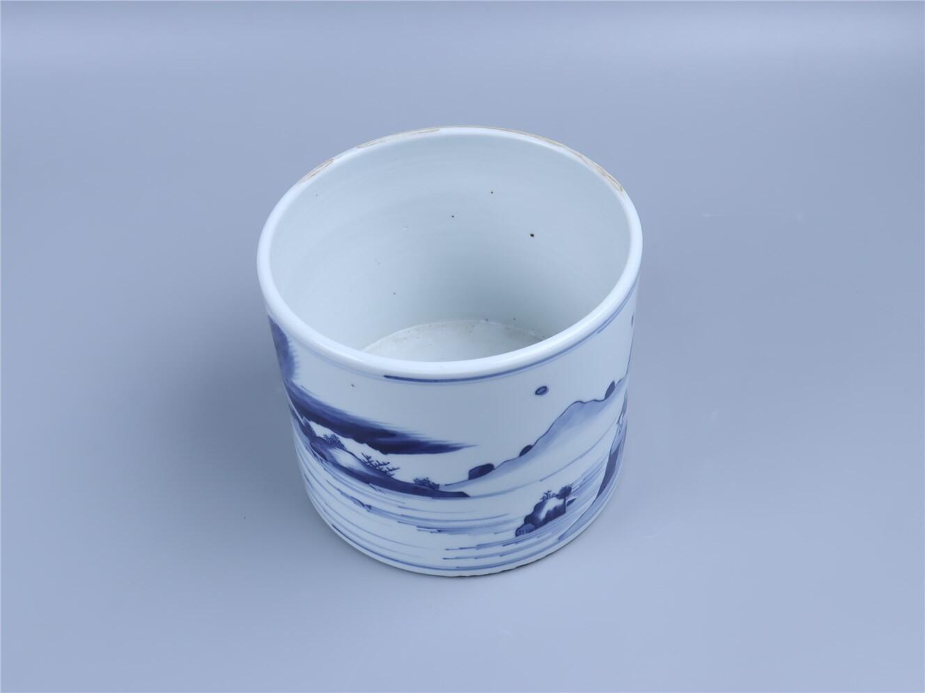 承乾2024年秋季文物艺术品拍卖会 清 青花山水笔筒 1 18.5*15.8cm  瓷