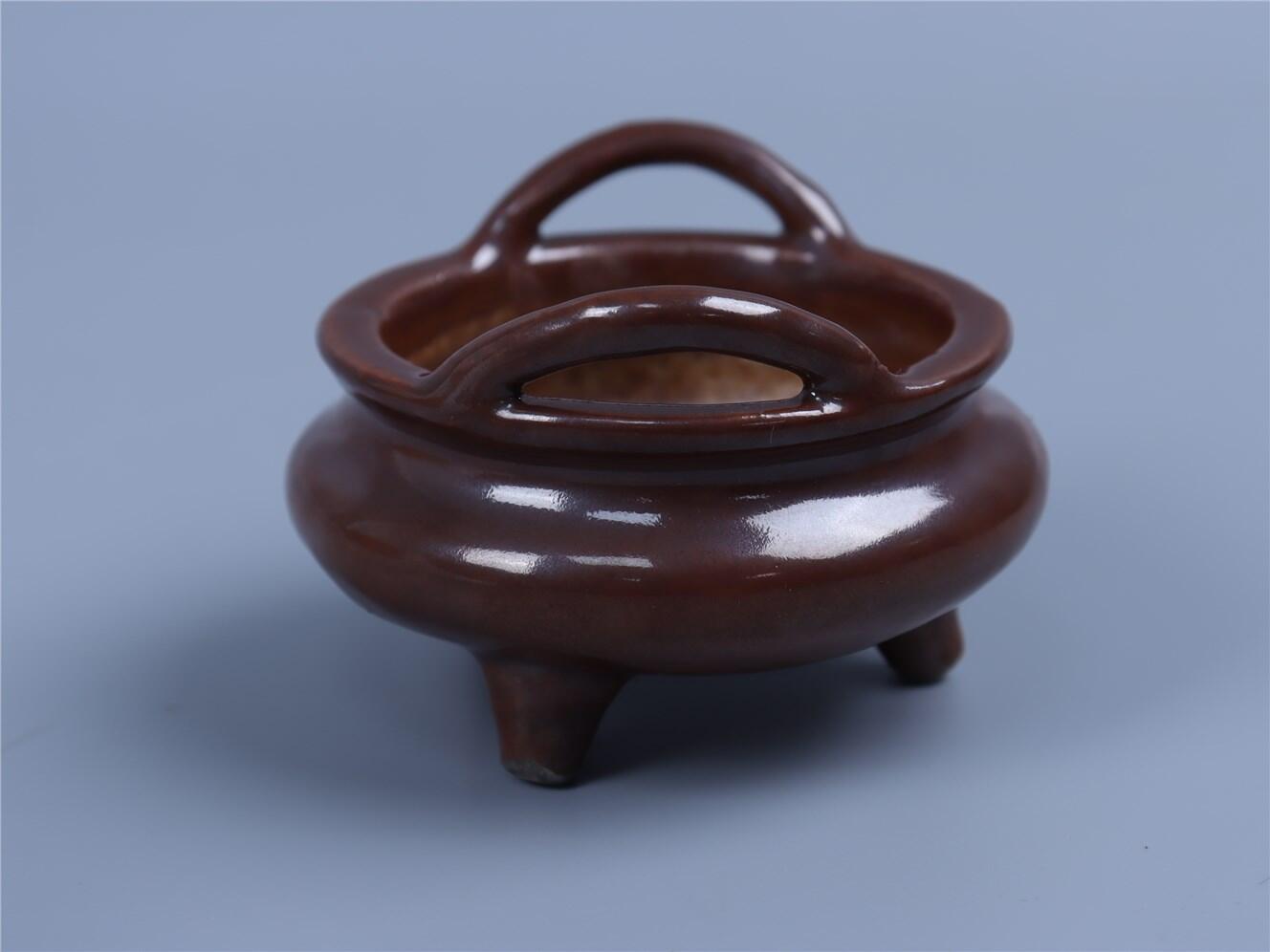 承乾2024年秋季文物艺术品拍卖会 清 紫金釉双耳琴炉 1 9.5*6cm  瓷