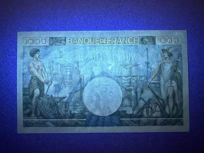 《张总收藏》181期-外币精品百拍特别场 法国1000法郎 UNC 1944年大票幅 局部轻微荧光