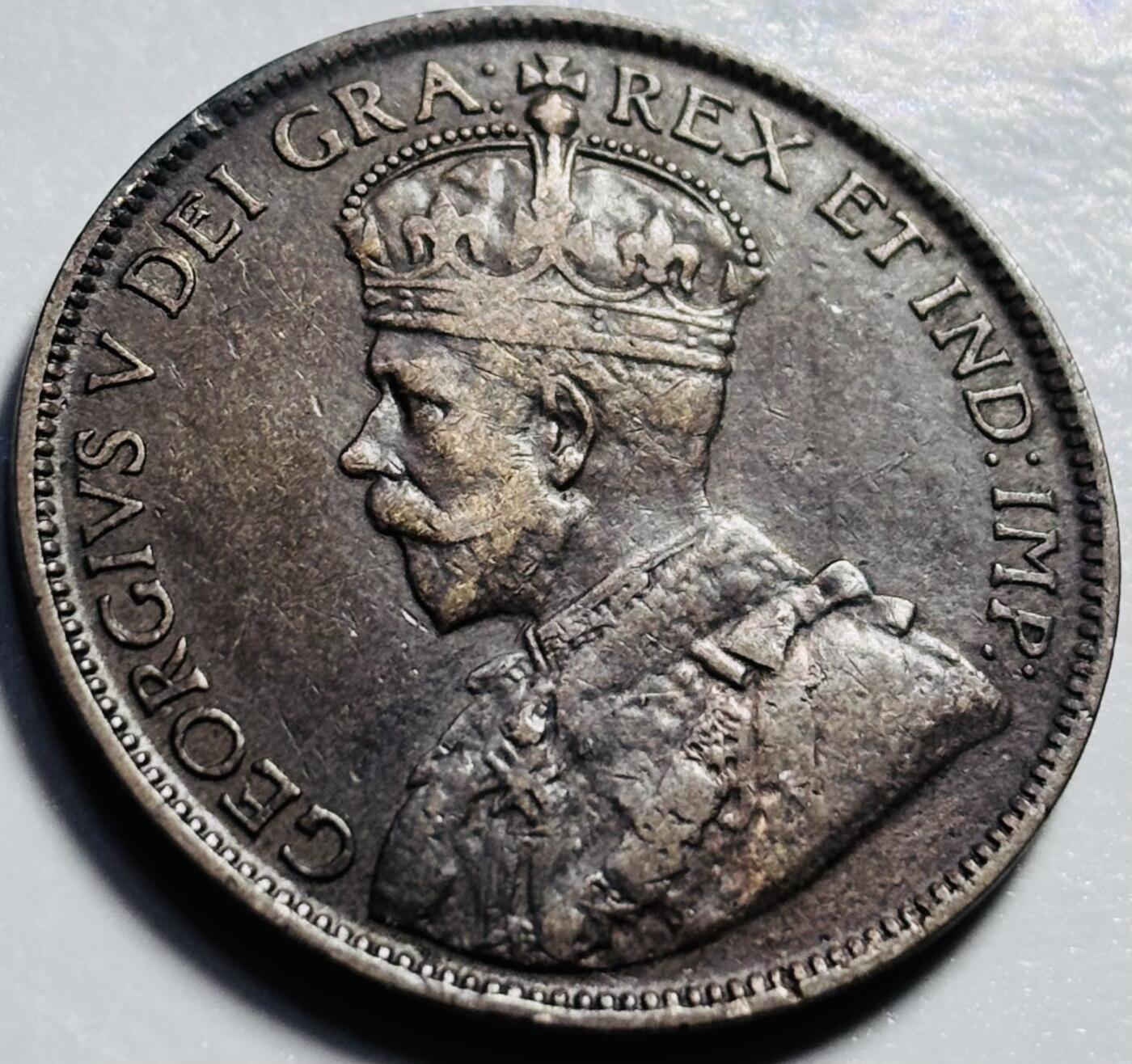 文馨钱币收藏第 203 场，英系套册纪念币，古铜币 三全美品 1917 年英属加拿大枫叶大 1 分铜币