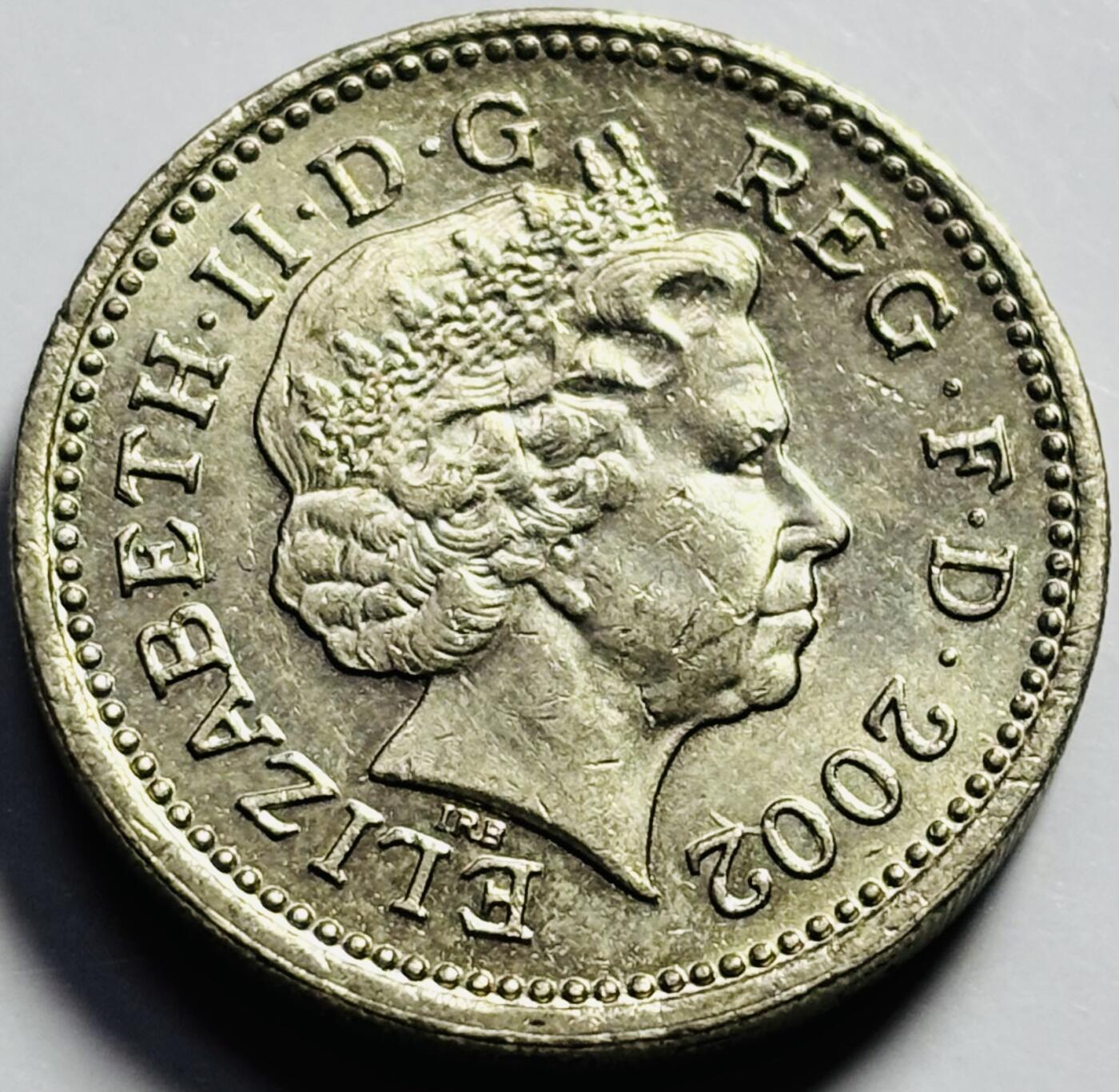 文馨钱币收藏第 203 场，英系套册纪念币，古铜币 少见好品 2002 年英国老版 1 镑，英格兰三狮