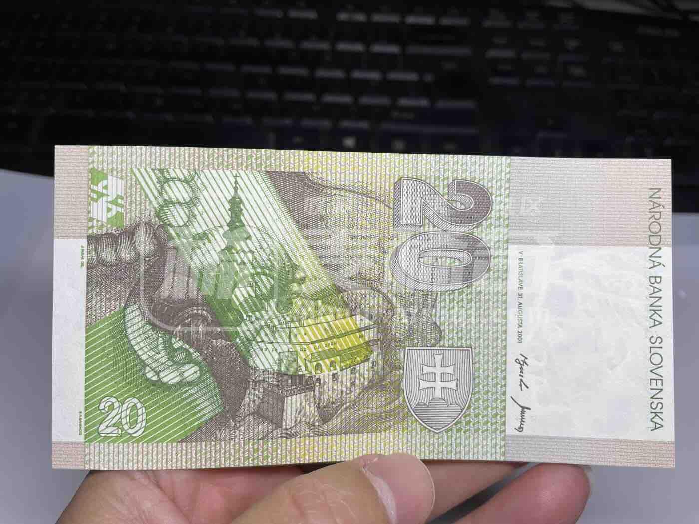2024年集古藏今外币拍卖第十九期-第10场—（总第190拍-纸币专场），本期拍完结算一次，发货时间2-3天，休息几天后继续新的一期拍卖。 全新2001年斯洛伐克20克朗