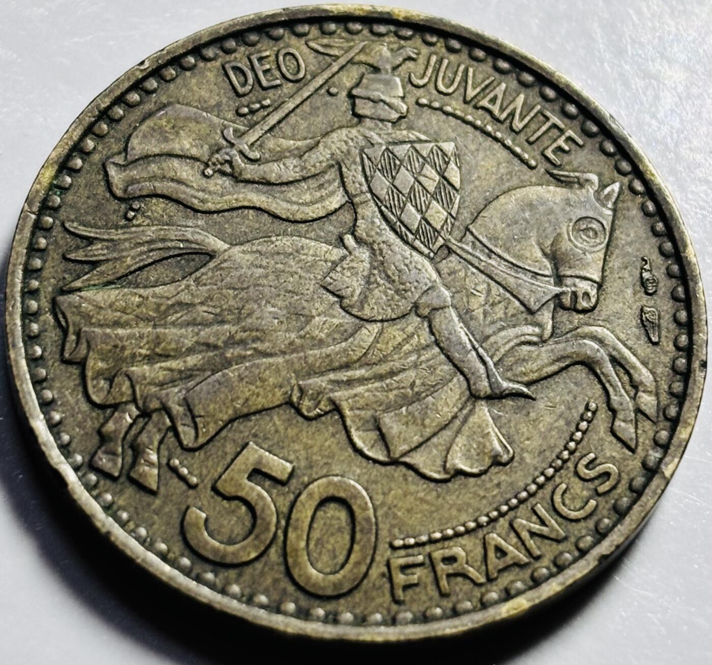 文馨钱币收藏第 203 场，英系套册纪念币，古铜币 稀少且贵品种 1950 年摩纳哥 50 法郎铜币，13 任亲王兰尼埃三世