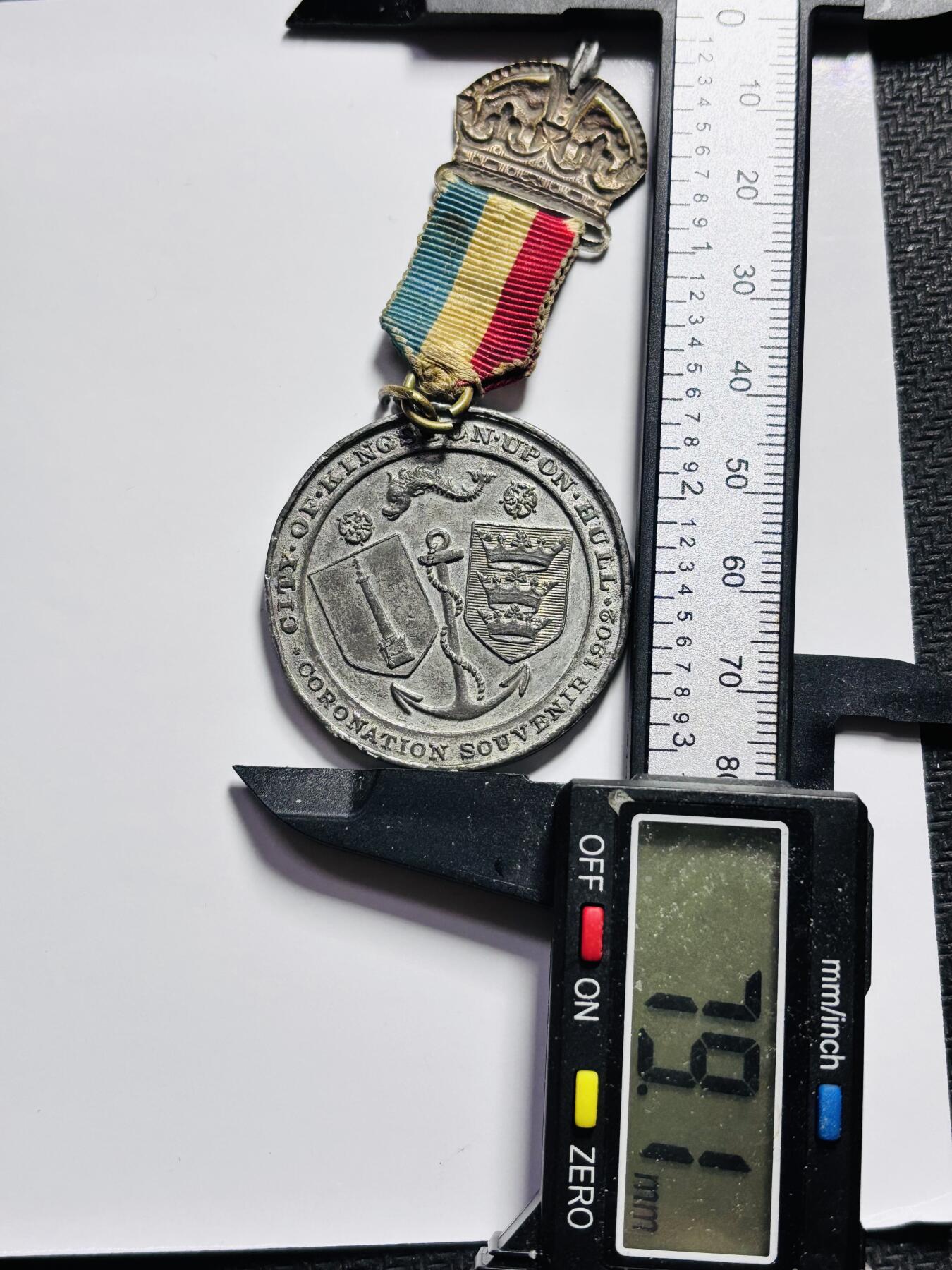 文馨钱币收藏第 203 场，英系套册纪念币，古铜币 爱德华七世登基纪念，大小看图