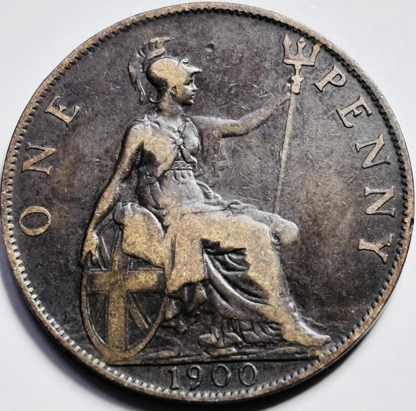 文馨钱币收藏第 203 场，英系套册纪念币，古铜币 极美品 1900 年英国维多利亚披纱版 1 便士古铜币