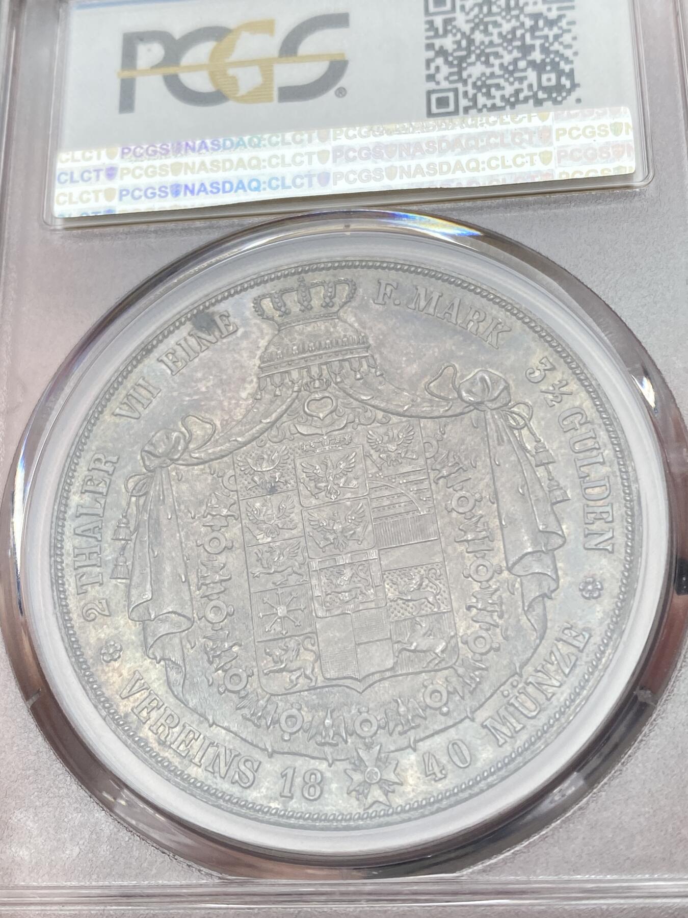 万国钱币拍卖第040期（万国2025新年大拍） PCGS MS64 1840年德国普鲁士威廉三世纹章2泰勒 仅两年发行的威廉三世系列，普鲁士2t中不可或缺的一环，原味渐变五彩，全深打顶级状态，PC唯一冠军分&封面广告币，几乎无法超越的品相。