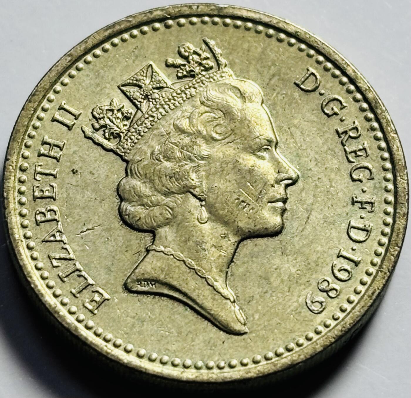 文馨钱币收藏第 203 场，英系套册纪念币，古铜币 稀少好品 1989 年英国老版 1 镑， 苏格兰蓟皇冠