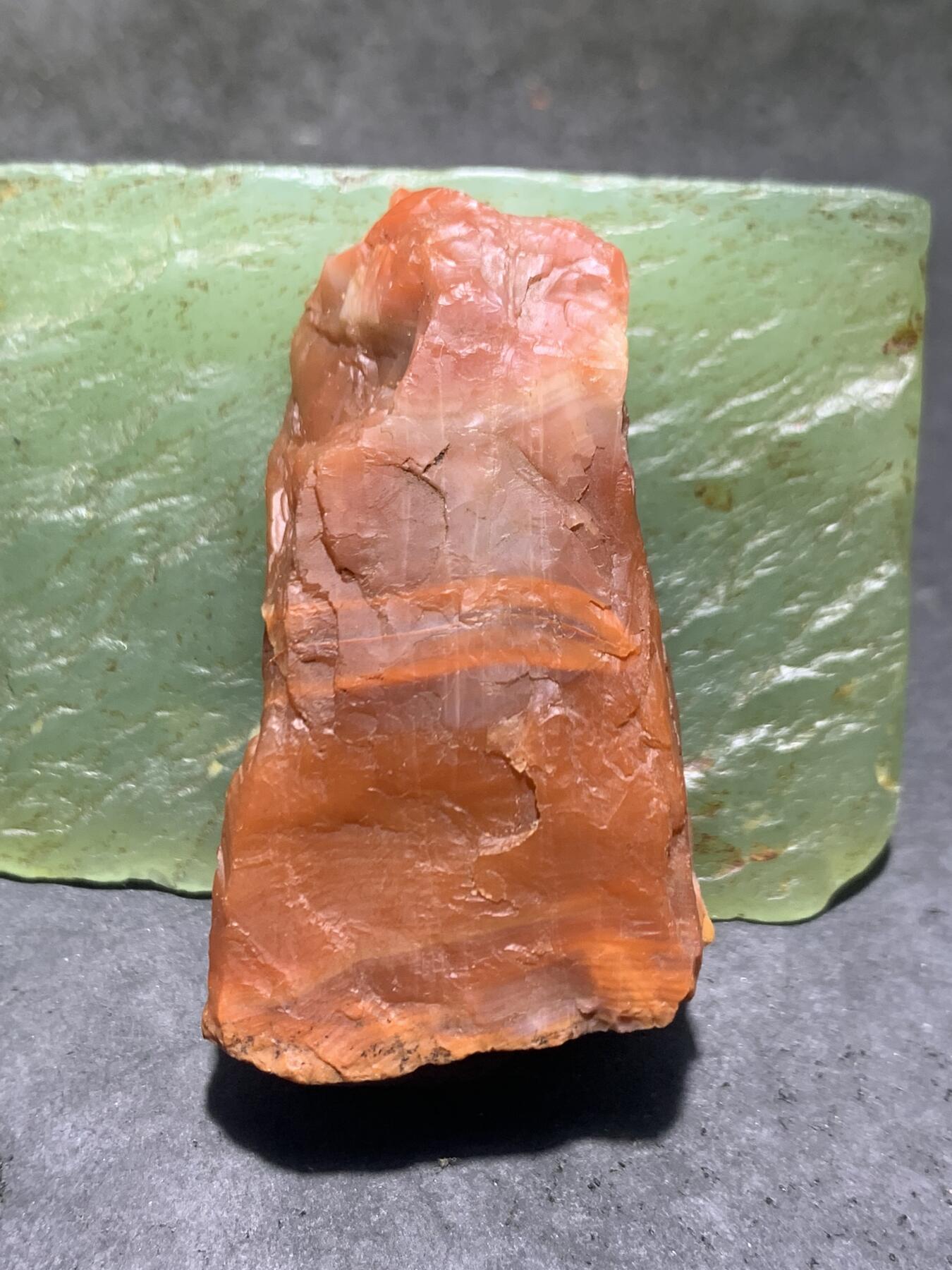 精美原皮冰红大开窗料南红玛瑙原石一颗，