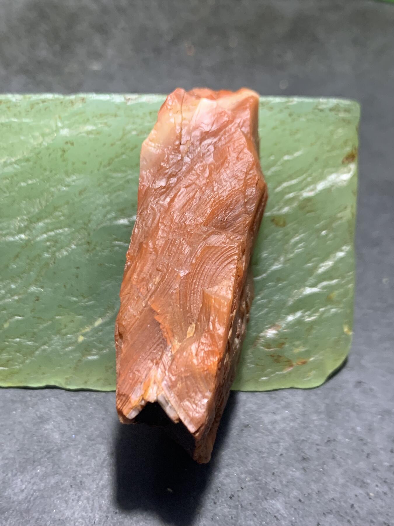 精美原皮冰红大开窗料南红玛瑙原石一颗，