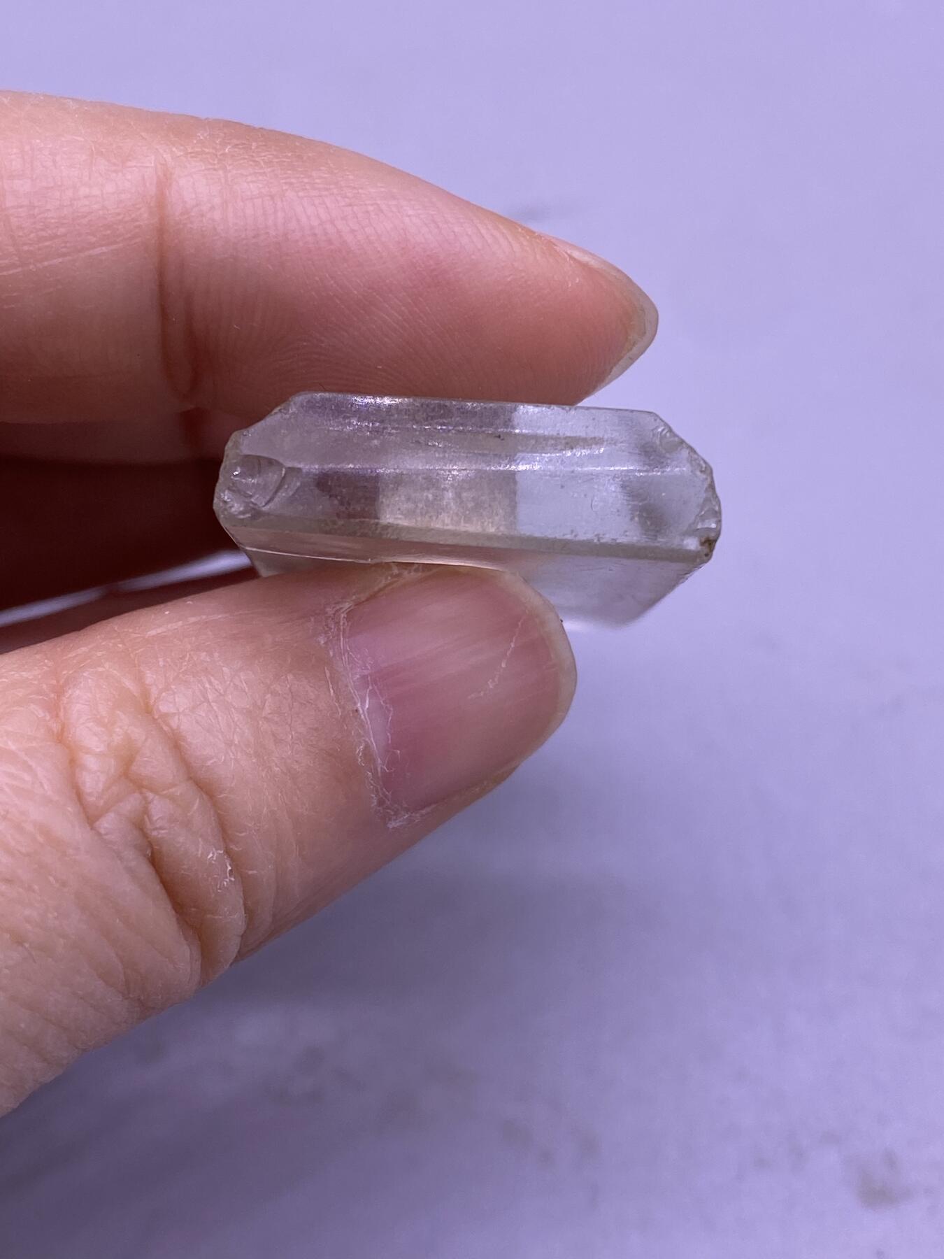 老水晶烟包扣，尺寸3.8*2.2厘米，品相如图，168包快递