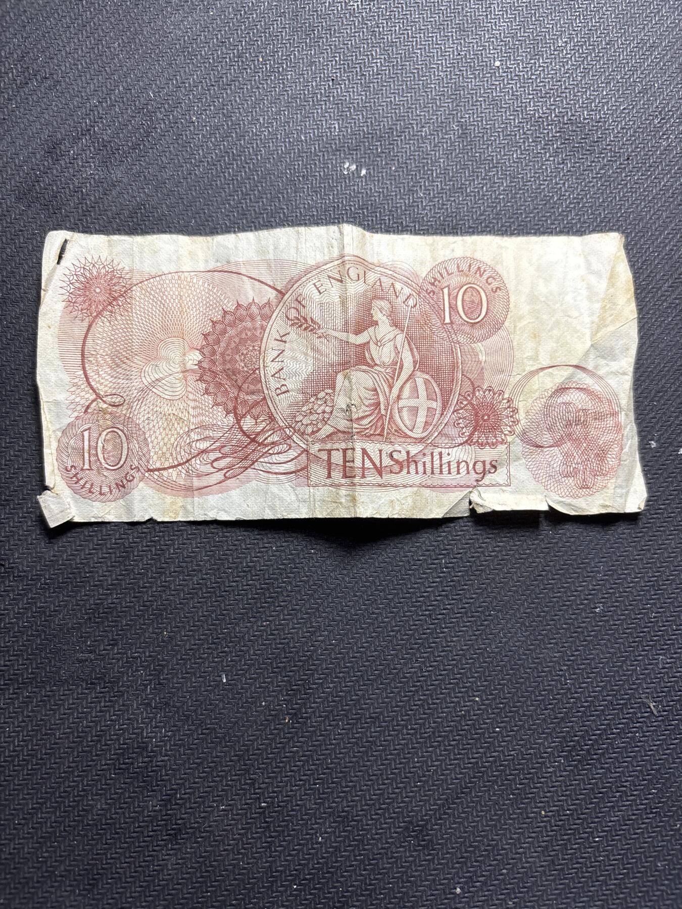 文馨钱币收藏第 203 场，英系套册纪念币，古铜币 英国 10 先令纸币，流通品，尾 278