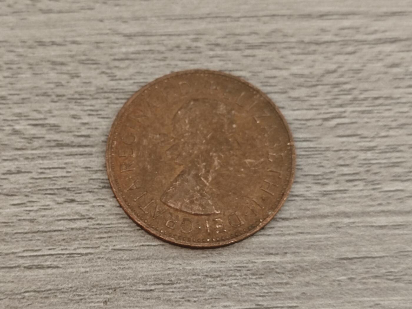 小小杂货铺22期  满五十包邮 可寄存 一元佣金 （银币、散币） 1966年一便士