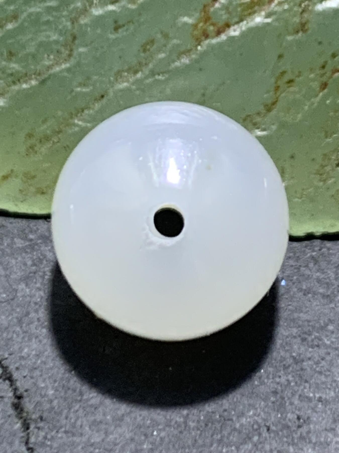 精美高玉化天地荔枝冻玛瑙老形桶珠一颗