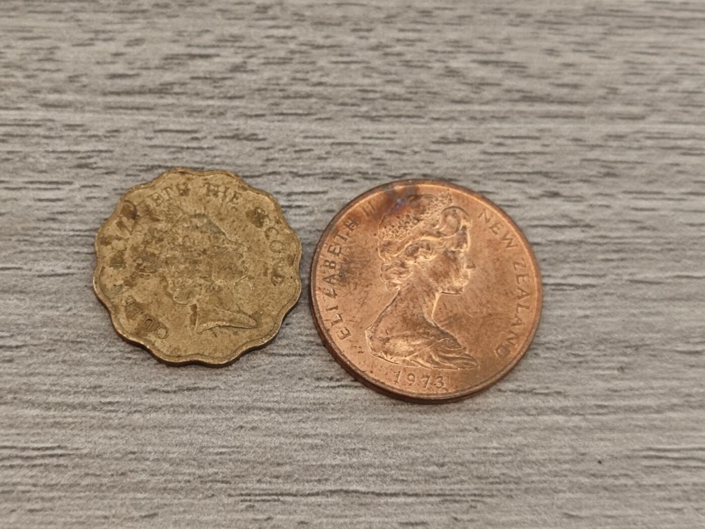 小小杂货铺22期  满五十包邮 可寄存 一元佣金 （银币、散币） 英系硬币两枚