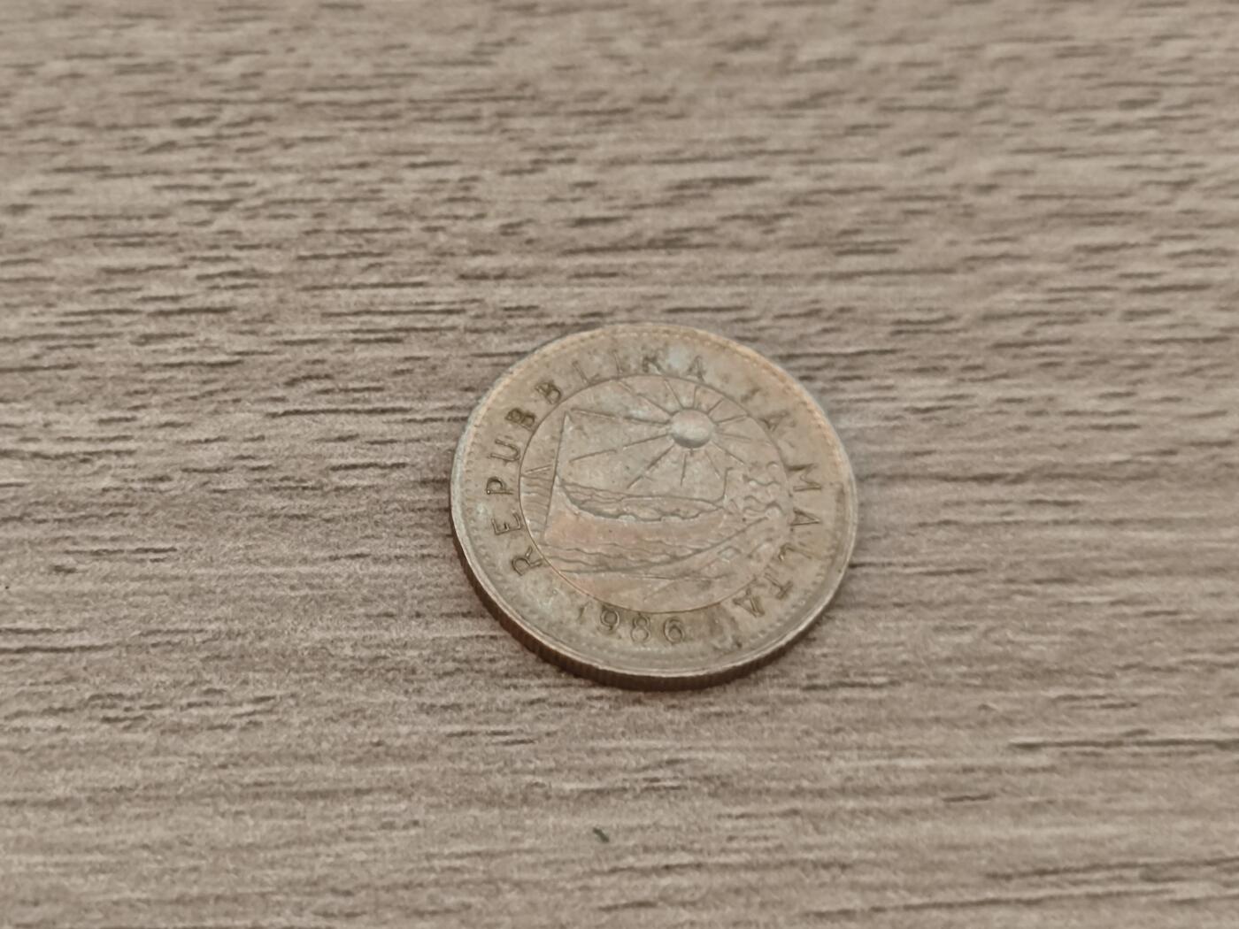 小小杂货铺22期  满五十包邮 可寄存 一元佣金 （银币、散币） 马耳他?五分