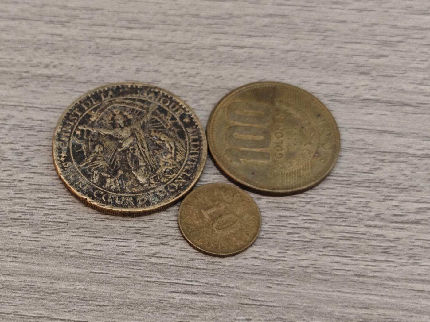 小小杂货铺22期  满五十包邮 可寄存 一元佣金 （银币、散币） 杂币三枚第七组