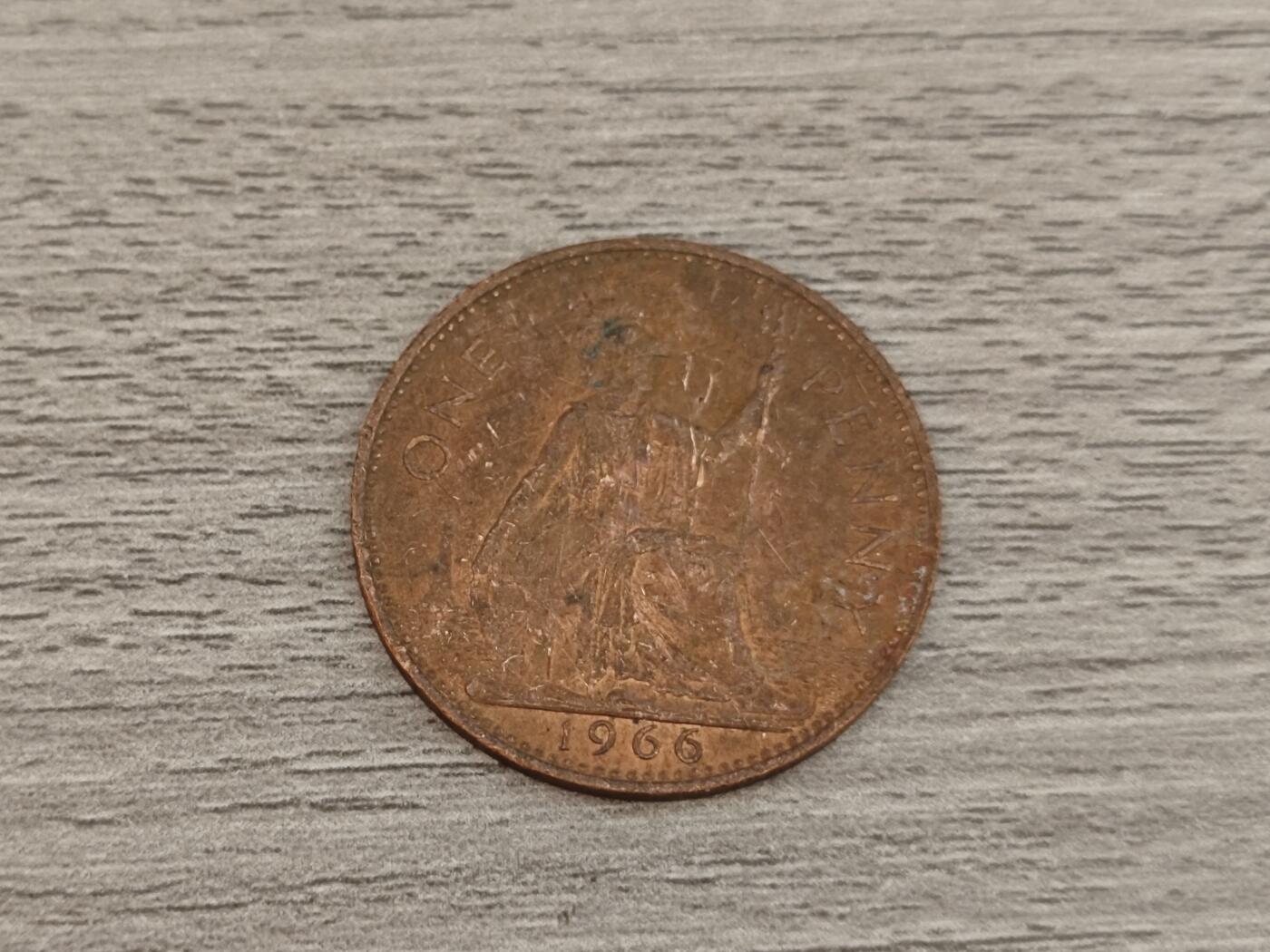 小小杂货铺22期  满五十包邮 可寄存 一元佣金 （银币、散币） 1966年一便士