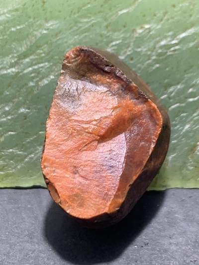 精美大开窗原皮包浆料南红玛瑙原石一颗， - 精美大开窗原皮包浆料南红玛瑙原石一颗，