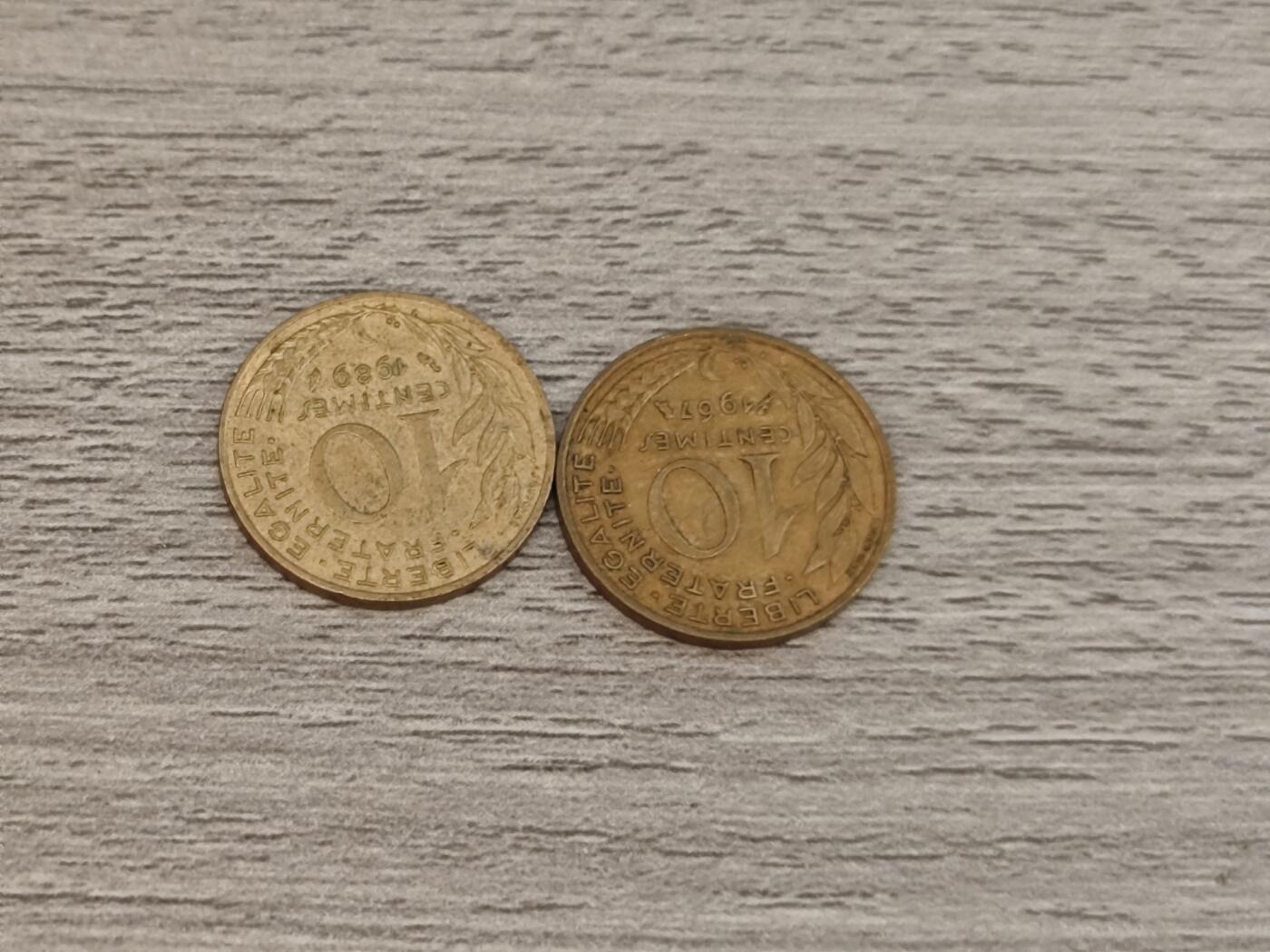 小小杂货铺22期  满五十包邮 可寄存 一元佣金 （银币、散币） 法国10生丁两枚