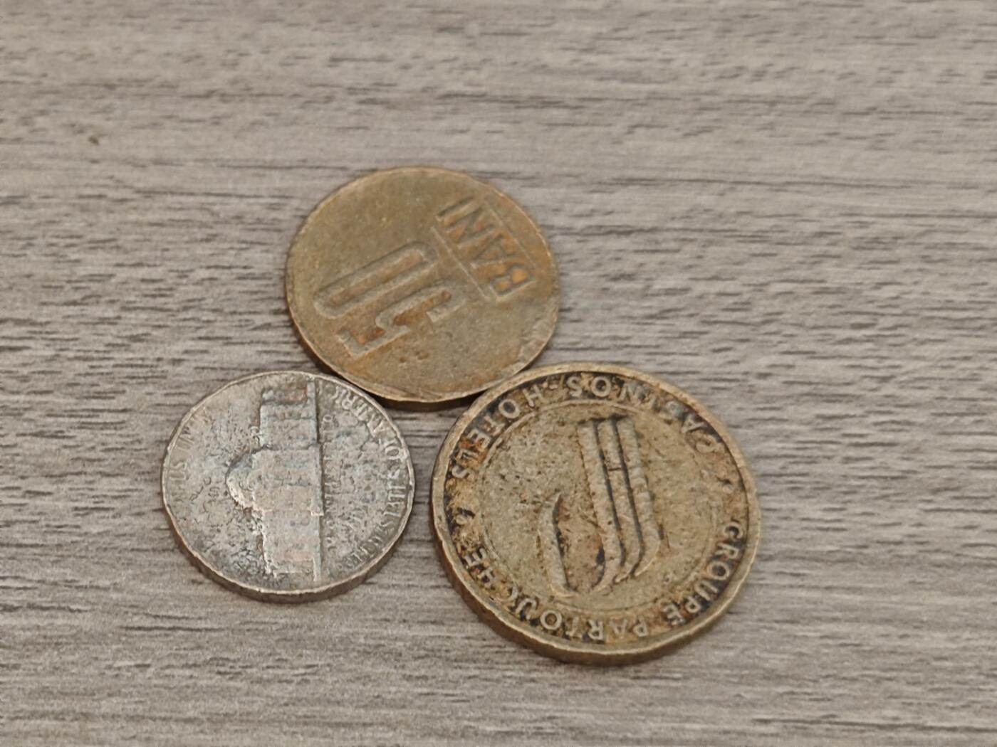 小小杂货铺22期  满五十包邮 可寄存 一元佣金 （银币、散币） 杂币三枚第八组