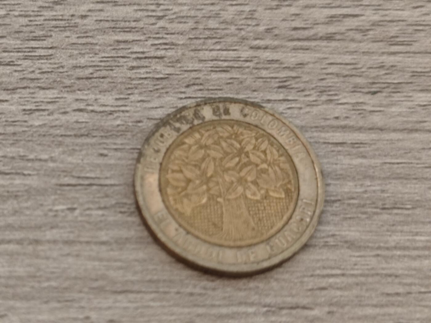 小小杂货铺22期  满五十包邮 可寄存 一元佣金 （银币、散币） 哥伦比亚500比索