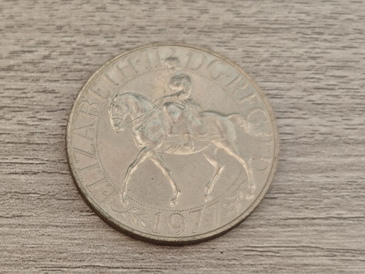 小小杂货铺22期  满五十包邮 可寄存 一元佣金 （银币、散币） 女王登基克朗币