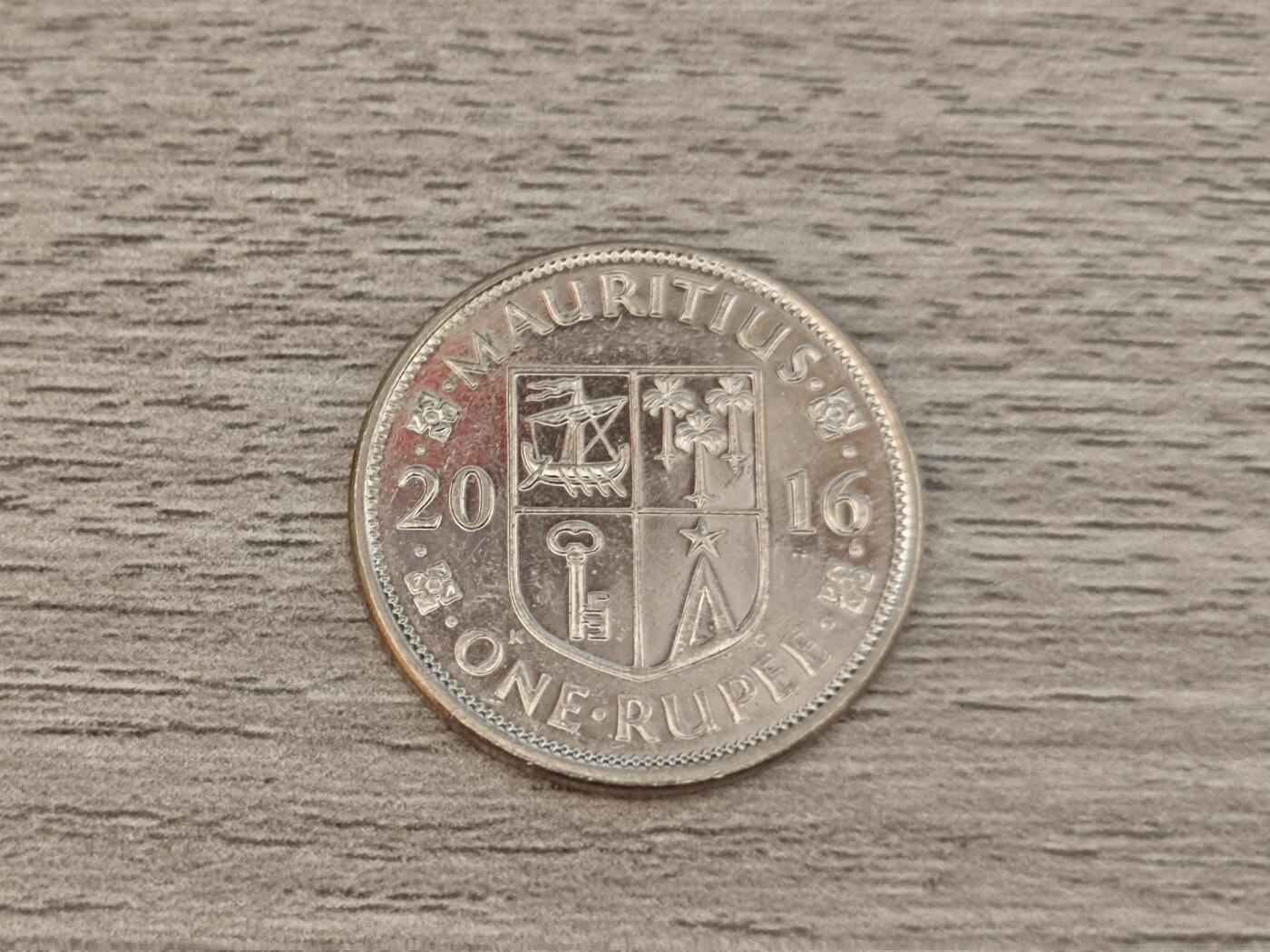 小小杂货铺22期  满五十包邮 可寄存 一元佣金 （银币、散币） 毛里求斯1卢比