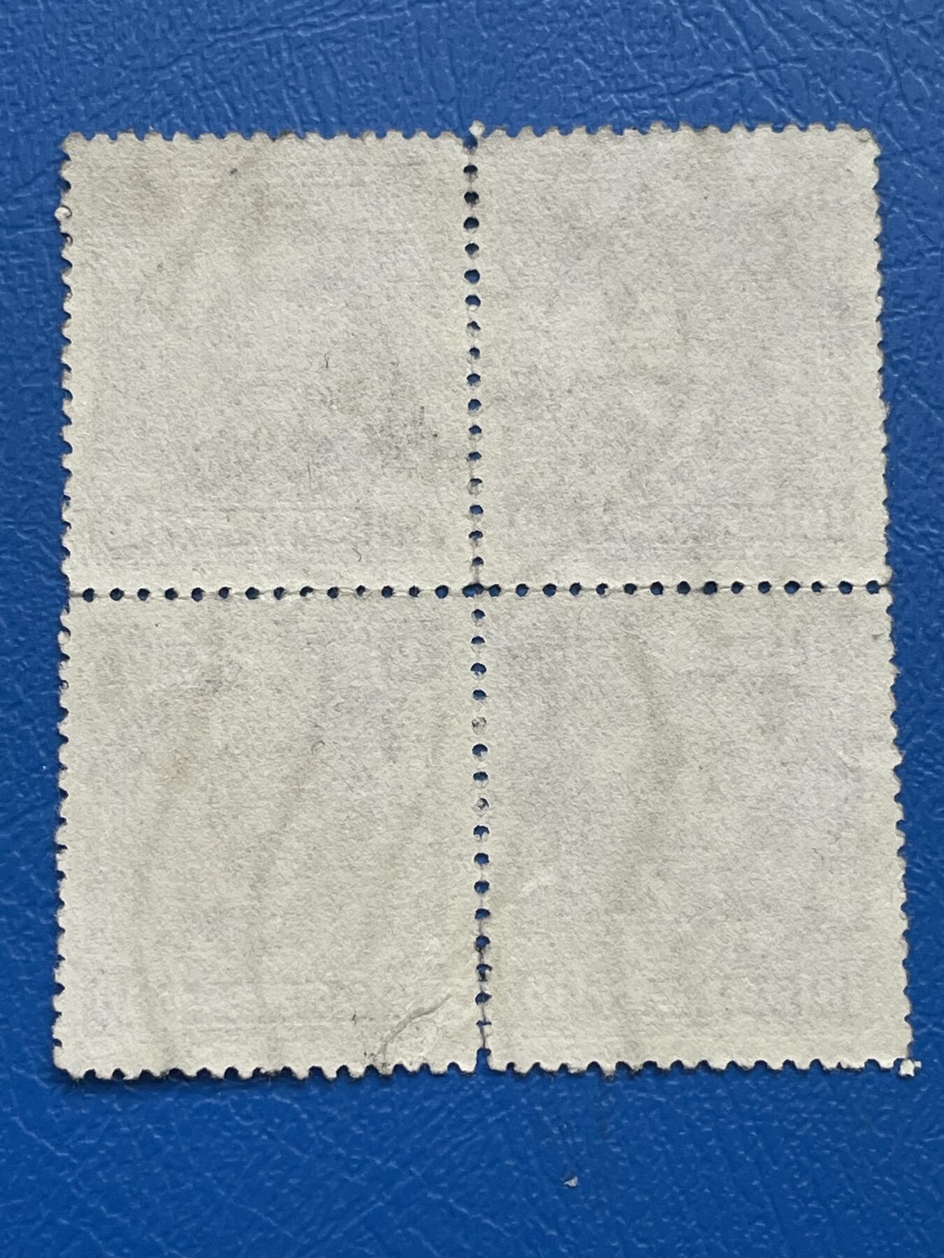 金银花邮币解放前邮票专场05 无佣金 解放前孙像四方联