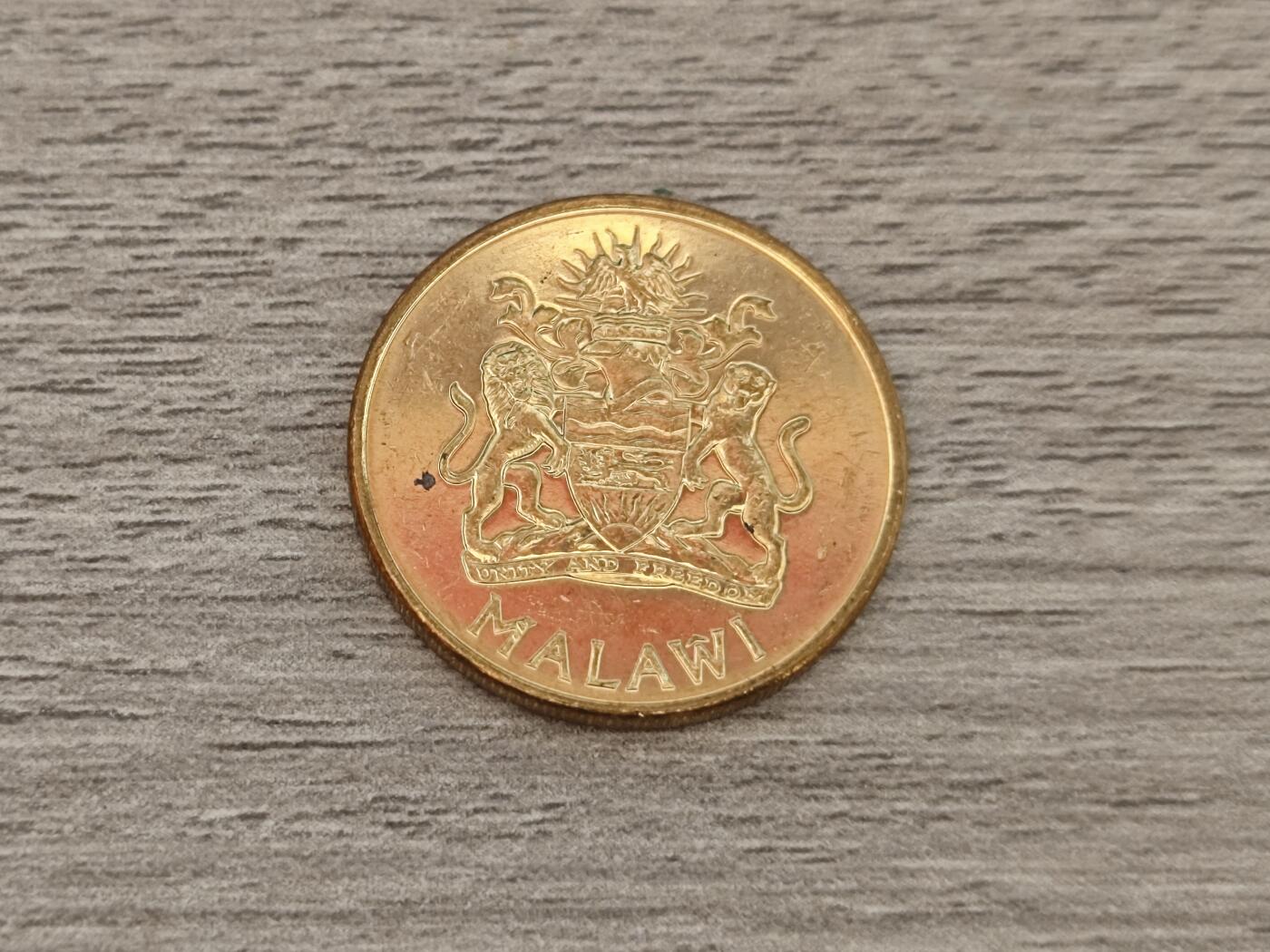 小小杂货铺22期  满五十包邮 可寄存 一元佣金 （银币、散币） 马拉维金雕一元