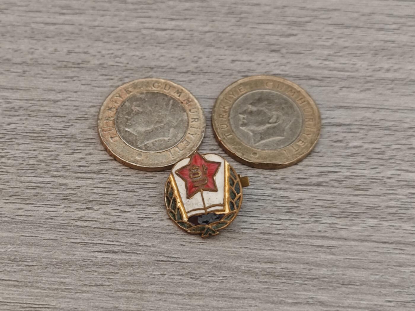 小小杂货铺22期  满五十包邮 可寄存 一元佣金 （银币、散币） 杂物三个第二组